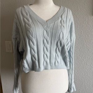 Cropped V-Neck Cable Knit Sweater - Light Blue